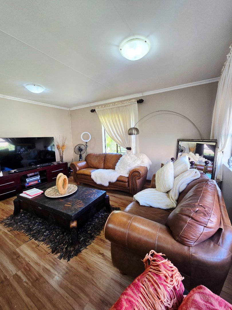 3 Bedroom Property for Sale in Wilkoppies North West